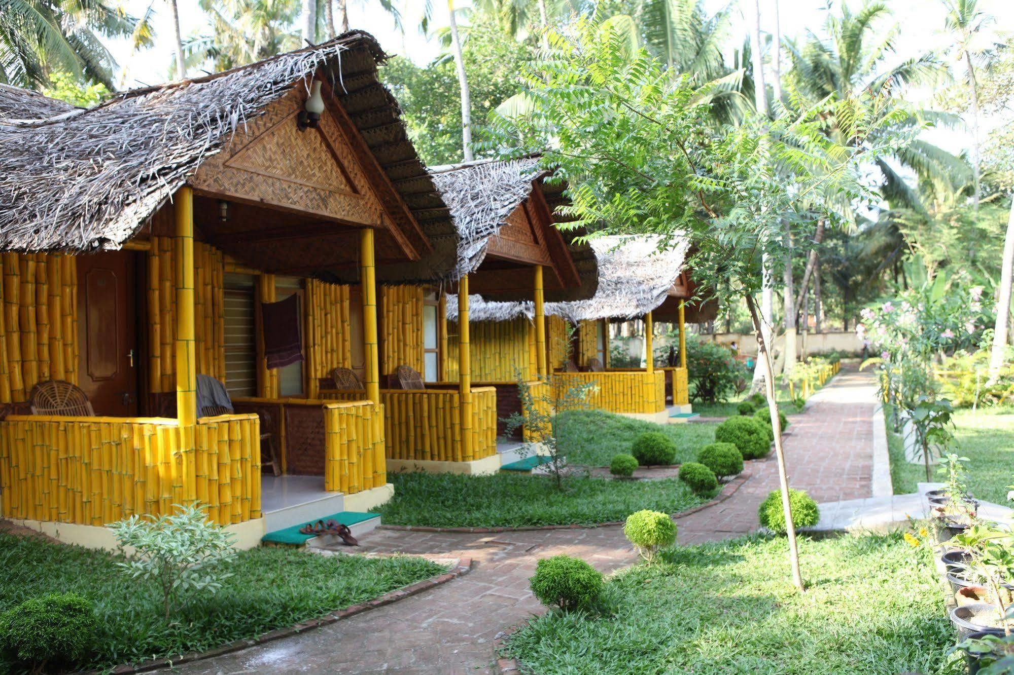Savithri Inn Bamboo Cottages & Resorts Varkala Exterior photo
